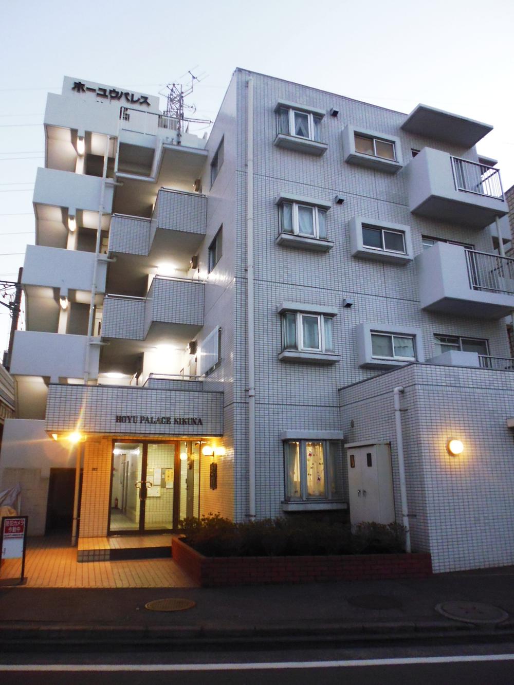 Local appearance photo. Local shooting