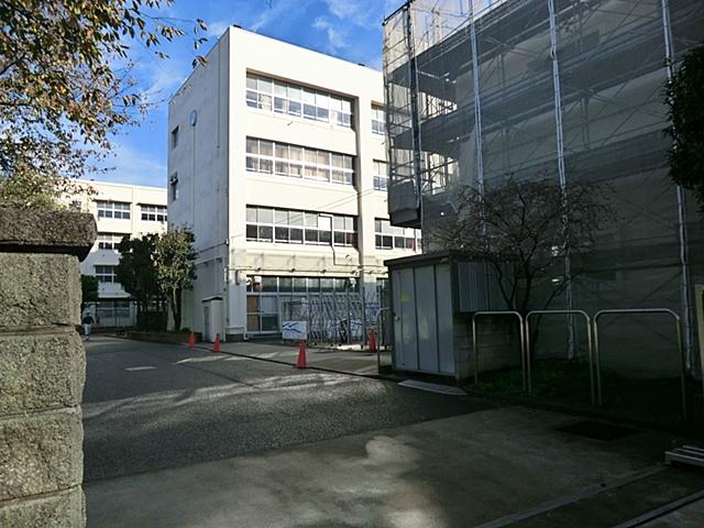 Junior high school. 600m to Yokohama Municipal Shirosato Junior High School