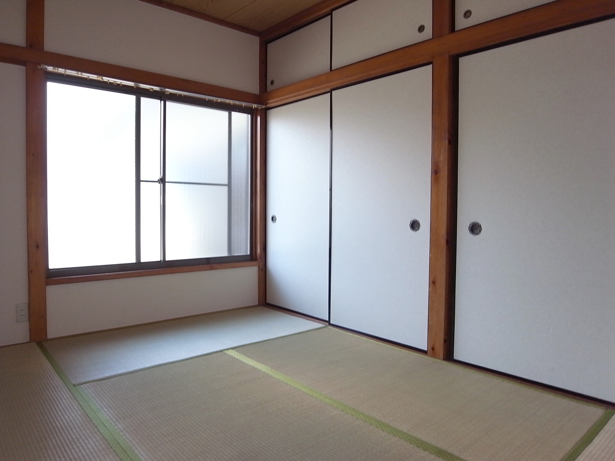 Living and room. Japanese-style room 6 quires