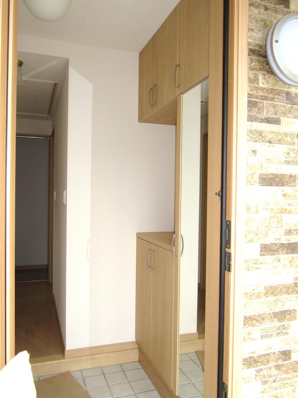 Entrance. Local (July 2013) Shooting