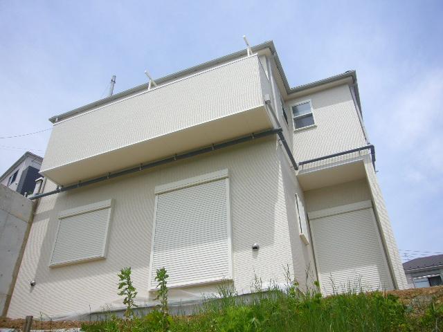 Local appearance photo. Building appearance (12-1 Building)