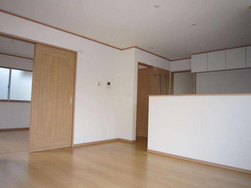 Living. Indoor (11 May 2013) Shooting Is a popular living face-to-face kitchen type to wife.