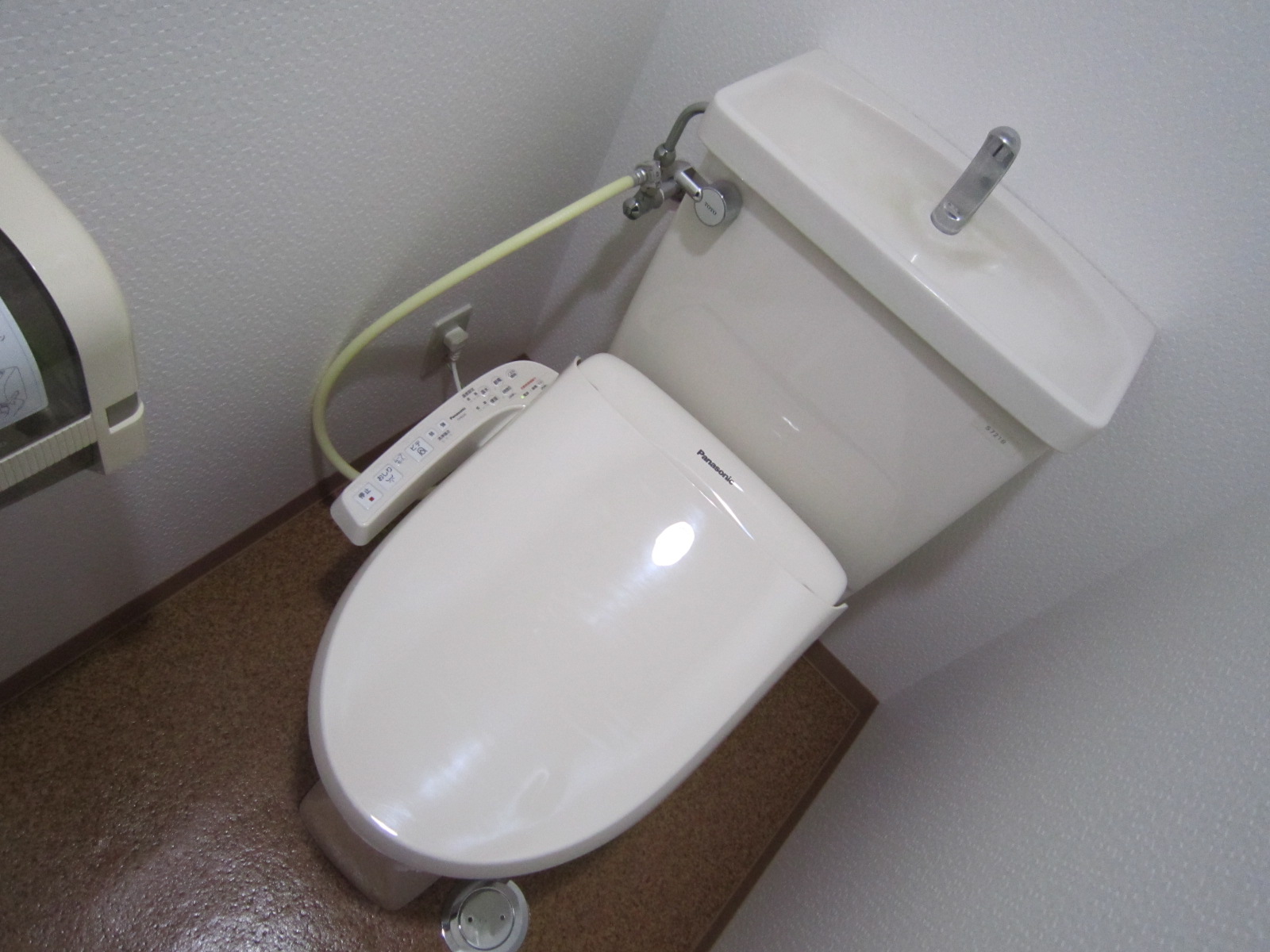 Toilet. Bidet