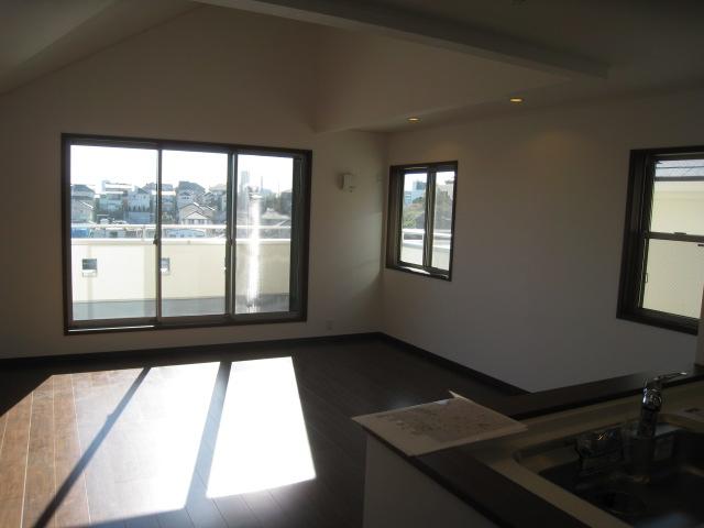 Living. Indoor (12 May 2013) Shooting