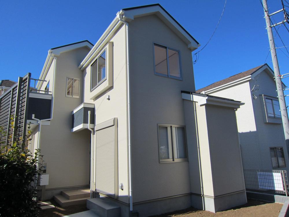 Local appearance photo. Local (12 May 2013) Shooting