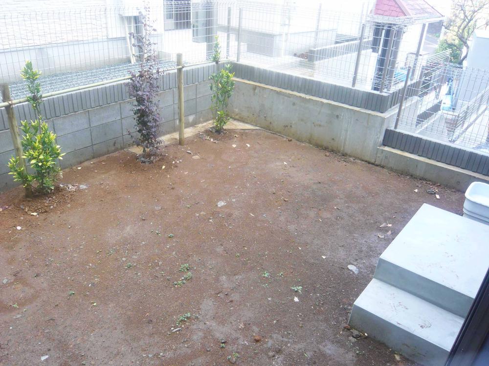 Garden. Local (12 May 2013) Shooting