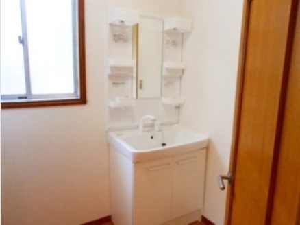 Washroom. Independence is a wash basin.