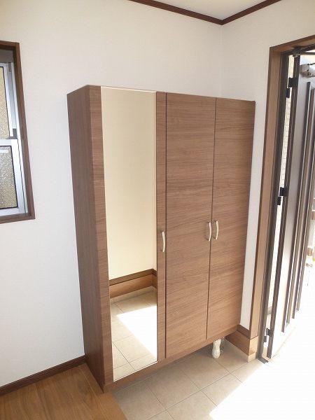 Entrance. 2013 March 20 shooting Building A