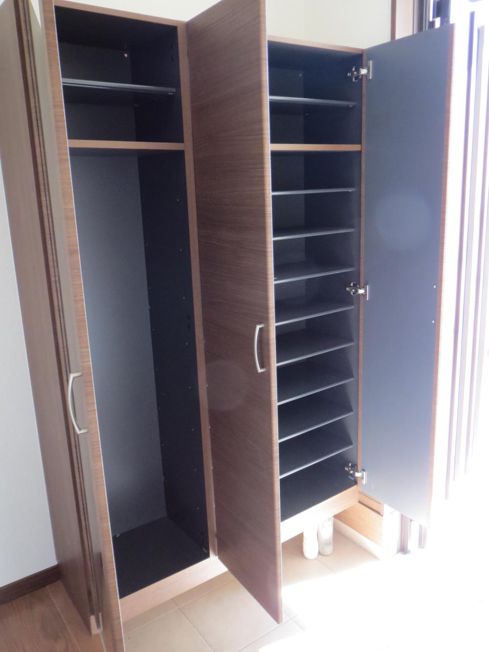 Receipt. Entrance storage