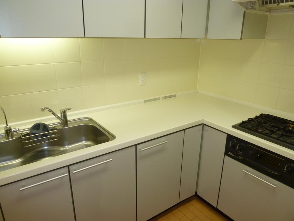 Kitchen. Indoor (September 2013) Shooting