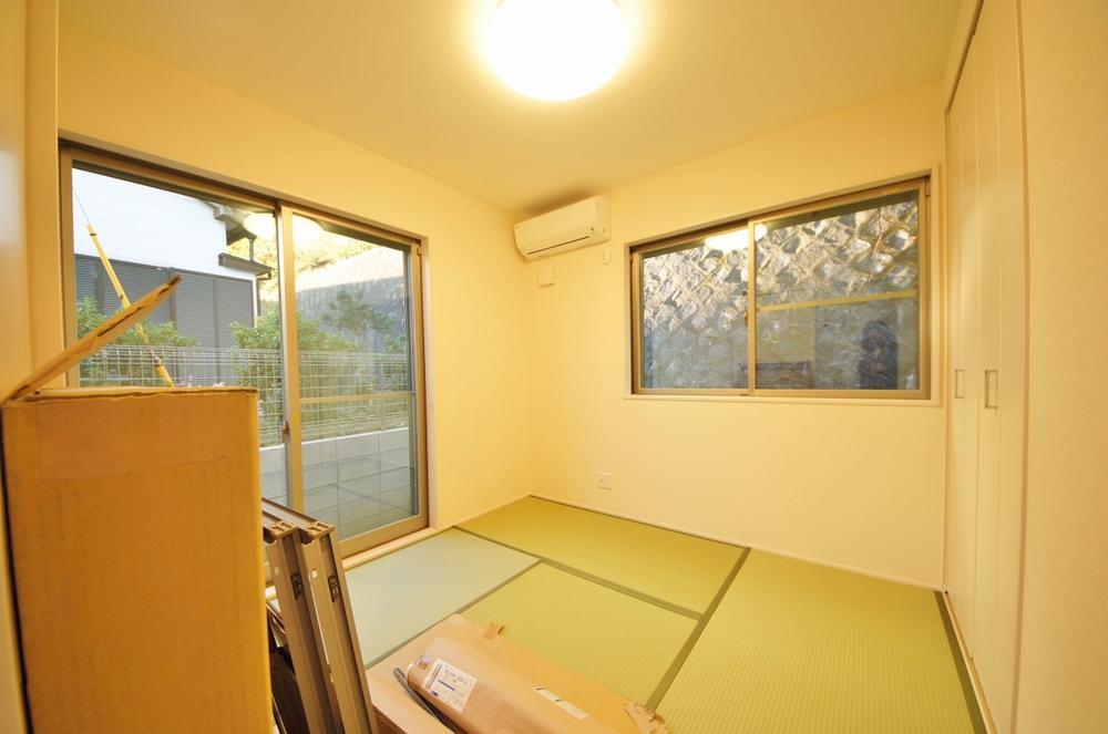 Non-living room. Indoor (11 May 2013) Shooting, It is the first floor of a Japanese-style room of the two-sided lighting. 