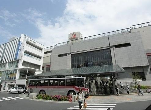 station. 1300m to Hiyoshi Station