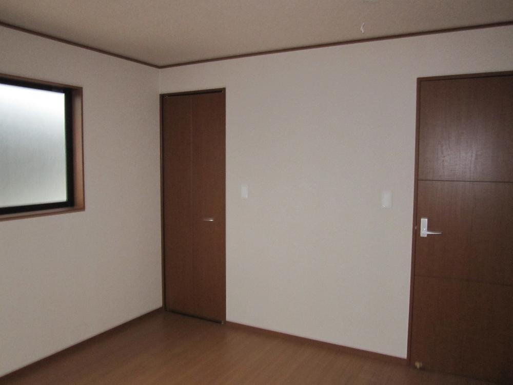 Non-living room. 4 Building