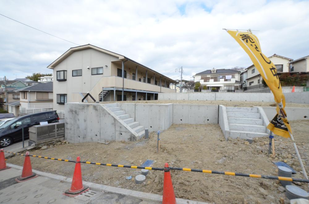 Local land photo. Large garage space! 