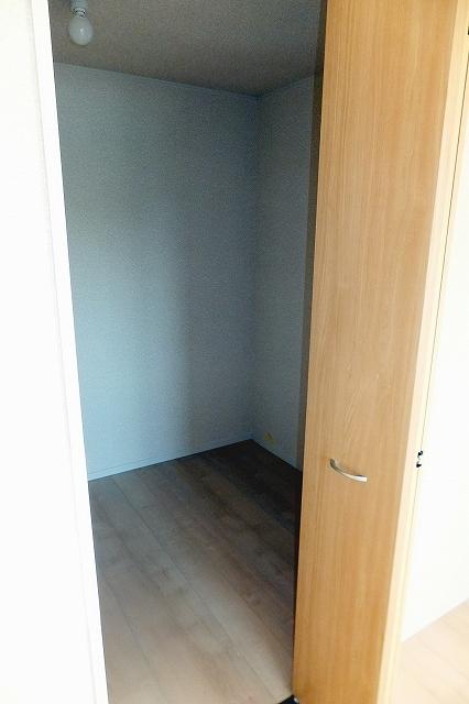 Receipt. 1 Building (November 29, 2013) Shooting