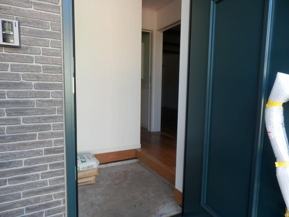 Entrance. Indoor (2013 / 10 / 27 shooting) Entrance is a photo.