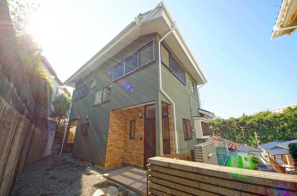Local appearance photo. Local (11 May 2013) Shooting, Per yang located on a hill ・ Ventilation with good.