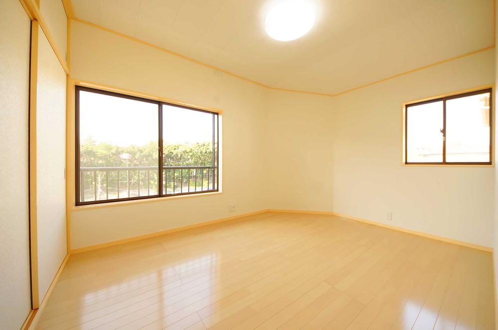 Non-living room. Indoor (11 May 2013) Shooting, It is the second floor of the Western-style 6 Pledge of two-sided lighting.