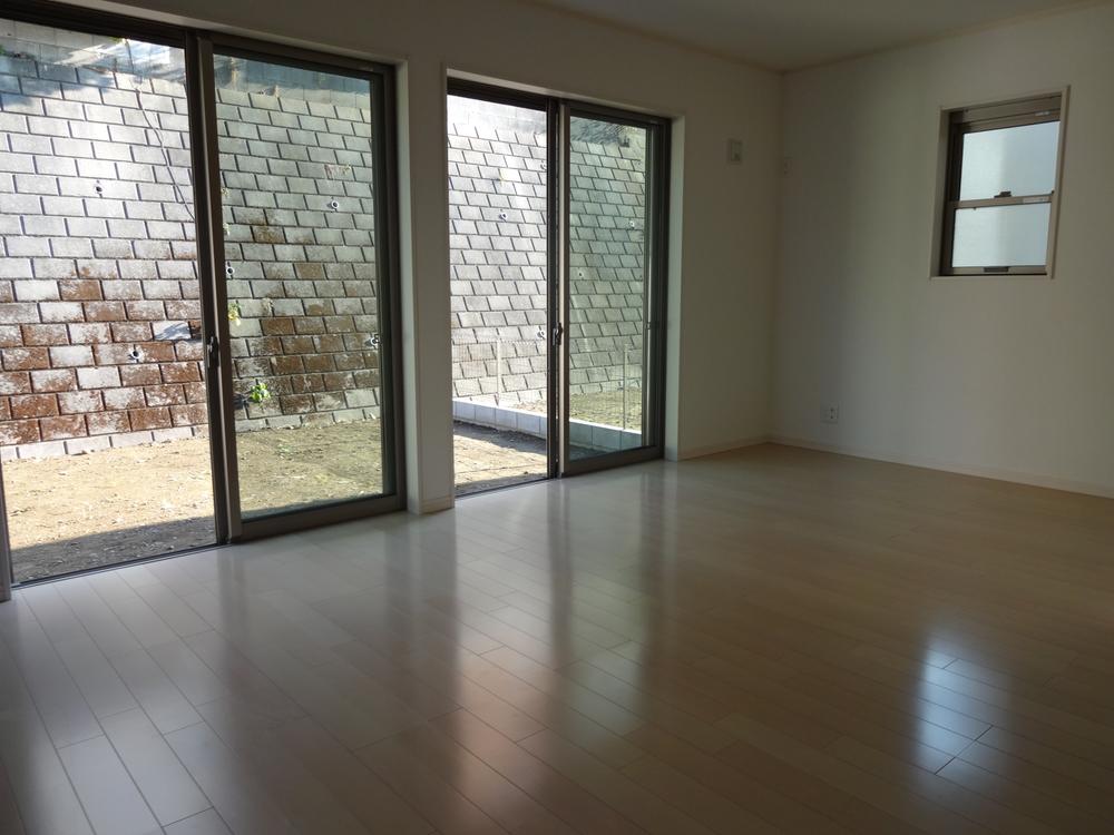 Living. Indoor (September 2013) Shooting