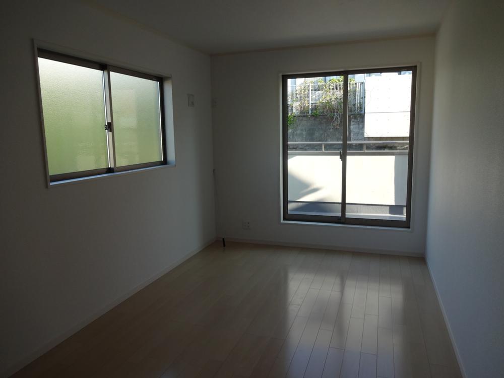 Non-living room. Bright rooms have windows on two sides