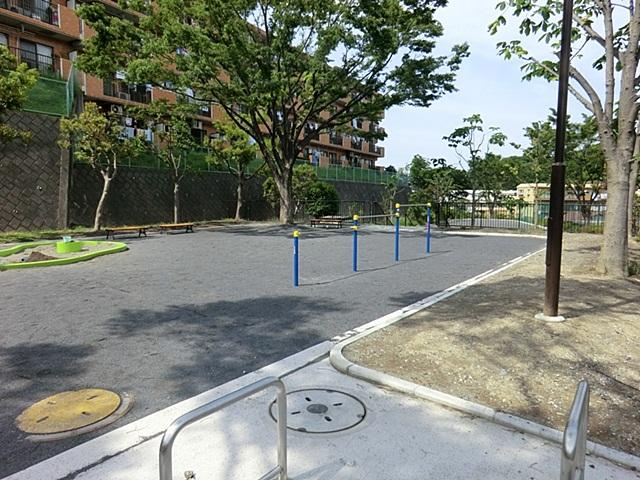 park. Ooka 100m to Yonchome second park