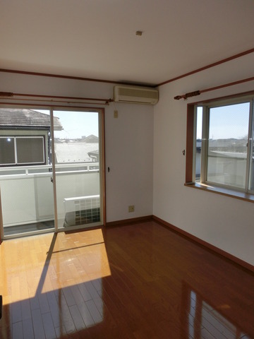 Other room space. Western-style 1 to about 6 Pledge