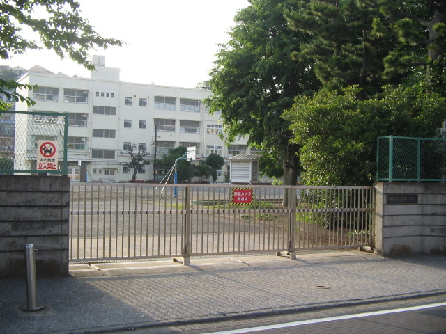 Primary school. Sakuraoka up to elementary school (elementary school) 133m