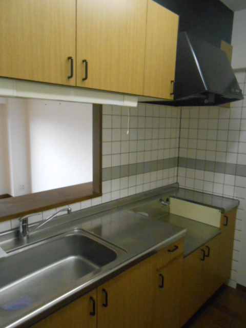 Kitchen. Popular counter kitchen