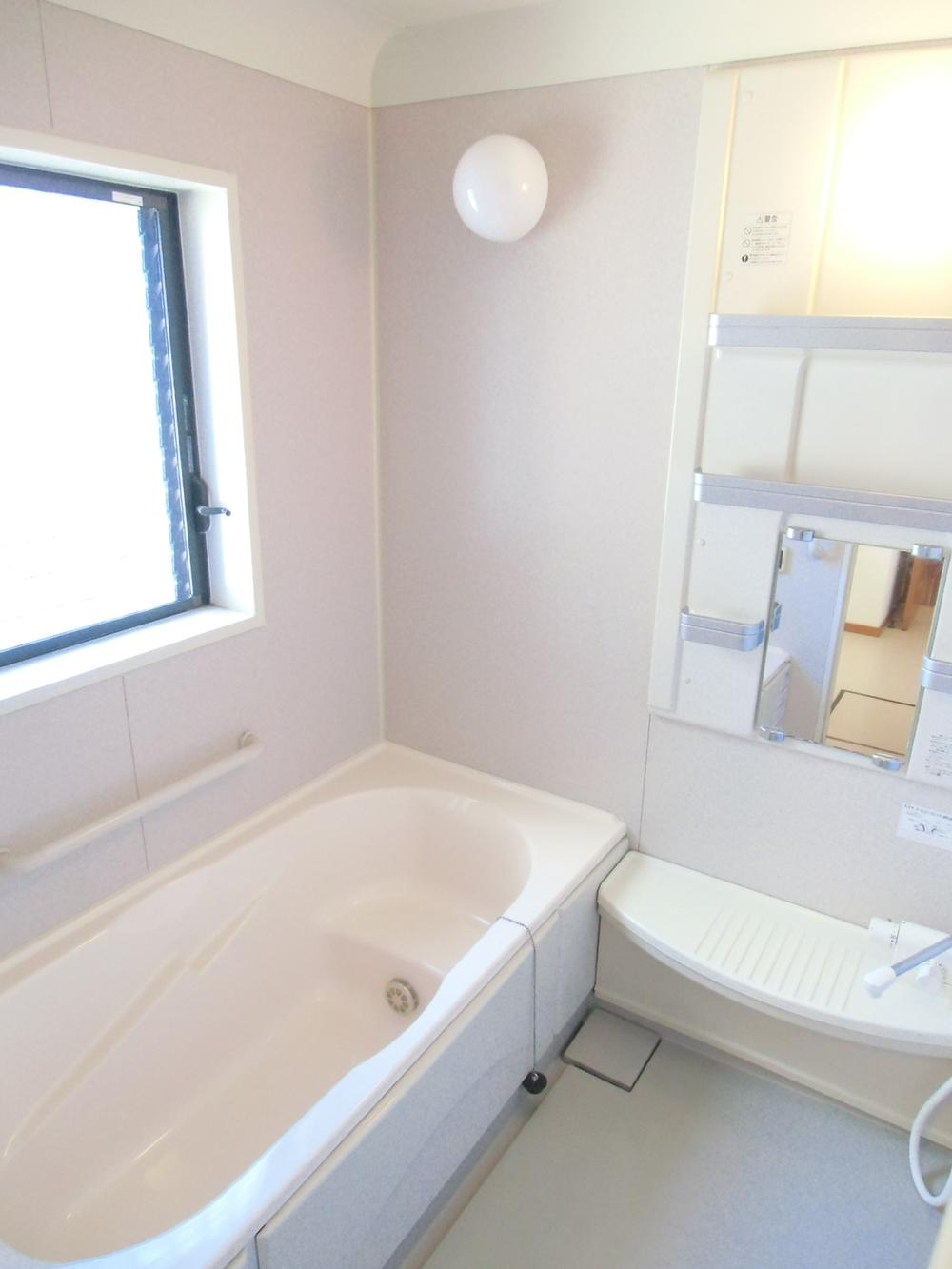 Bathroom. Bathroom spacious Hitotsubo size