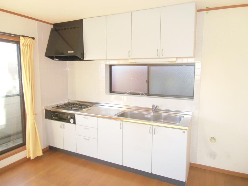Kitchen. System kitchen, Three-neck with stove