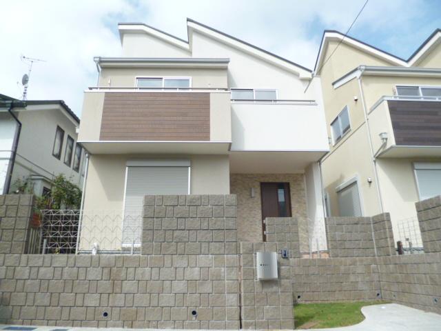 Local appearance photo. Local (10 May 2013) Shooting