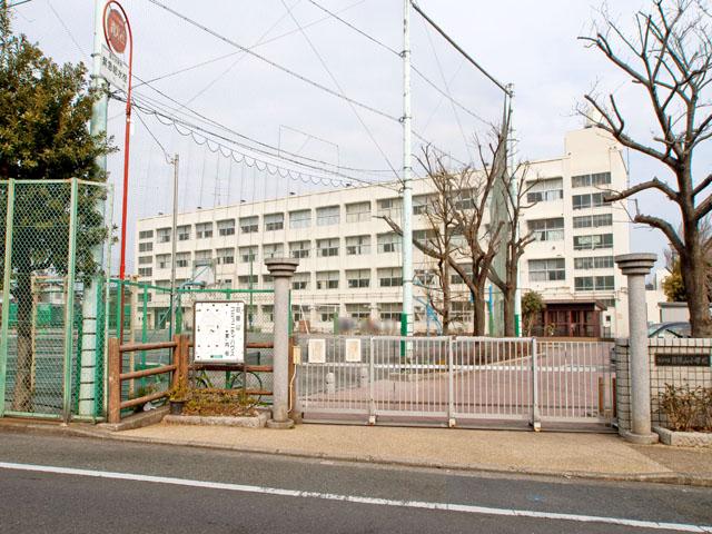 Primary school. Yokohama Municipal Higiriyama 1000m up to elementary school