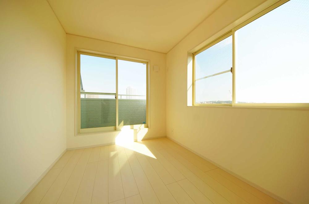 Non-living room. Indoor (11 May 2013) Shooting, Two-sided lighting is 3 Kaiyoshitsu 4.98 Pledge.