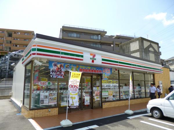 Convenience store. 540m to the convenience store of the station 7 minutes