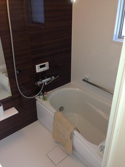 Bathroom. Indoor (12 May 2013) Shooting