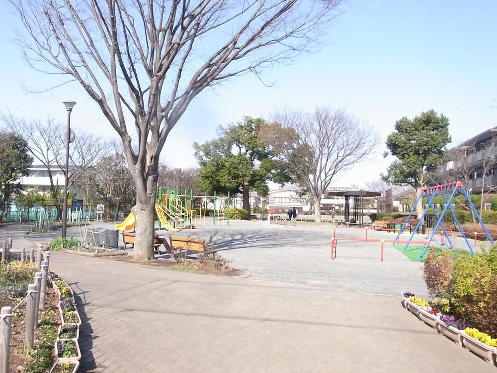 park. 80m to Sakuradai park