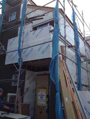 Local appearance photo. Building 3