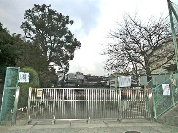 Primary school. 300m to Yokohama Municipal Hino Elementary School