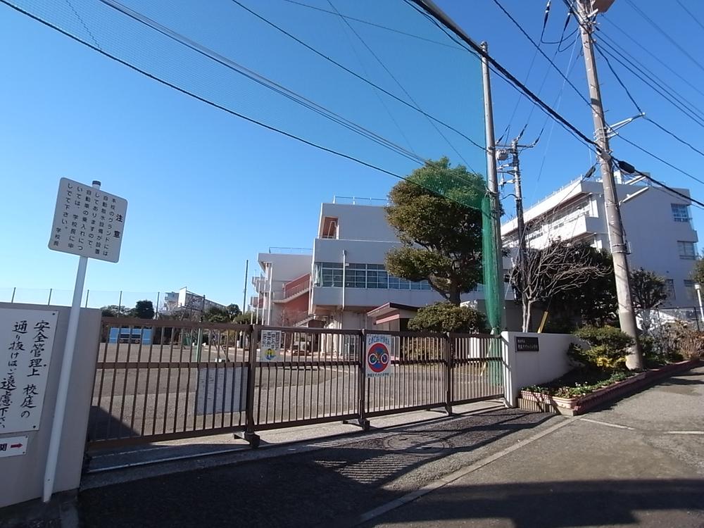 Primary school. Yokohama City The distance of safely in 170m children's feet to Nova Suzukake elementary school.