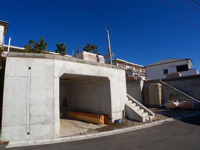 Local appearance photo. Local (12 May 2013) Shooting