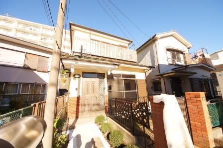 Local appearance photo. Local (12 May 2013) Shooting, Heisei is ready-to-move-in per renovation completed in the exterior both in the 25 December. 
