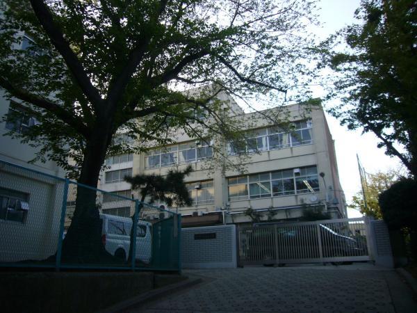 Primary school. Nagatani to elementary school 790m