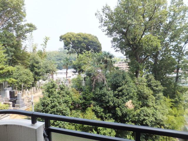 View photos from the dwelling unit