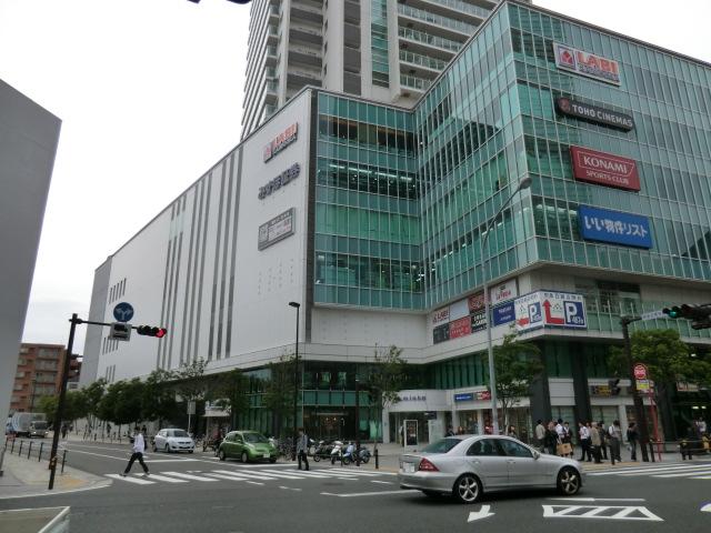 Shopping centre. Mioka until the (shopping center) 188m