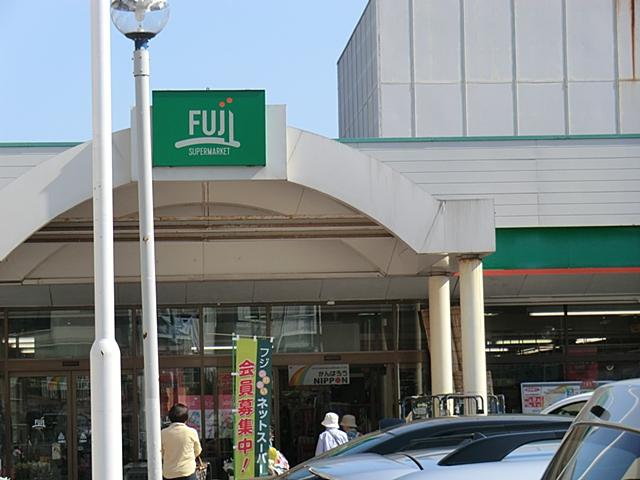 Supermarket. Fuji Seriketani 582m to shop