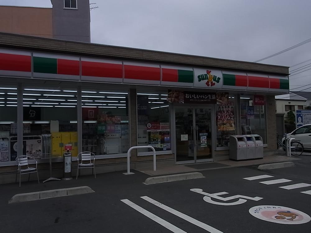 Convenience store. Thanks Konan Shimonagaya 235m up to 6-chome shop