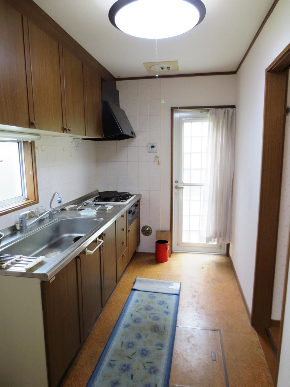 Kitchen.  [Renovation construction before photo] Reform content, please contact us