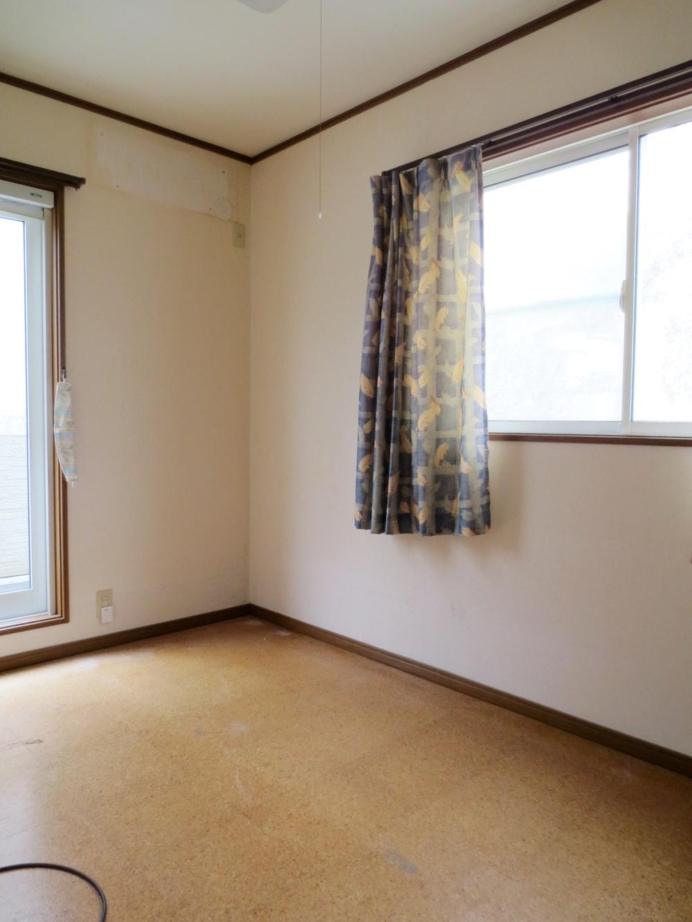 Non-living room.  [Renovation construction before photo] Reform content, please contact us