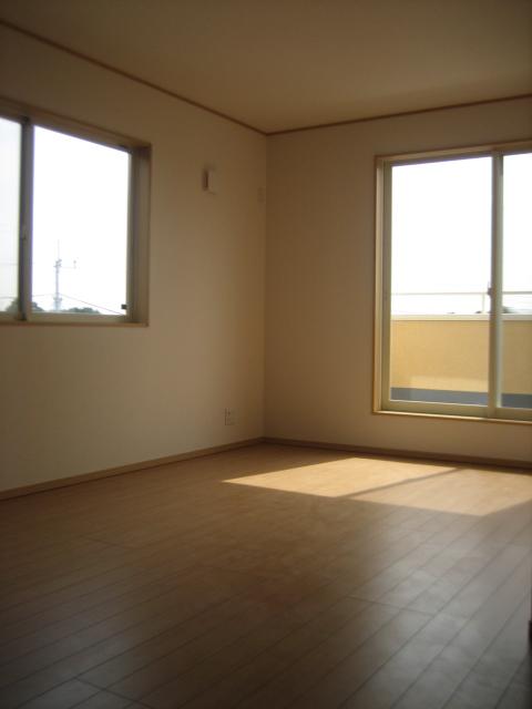 Same specifications photos (Other introspection)