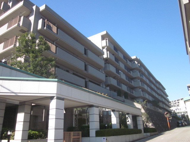 Building appearance. Updatable condominium